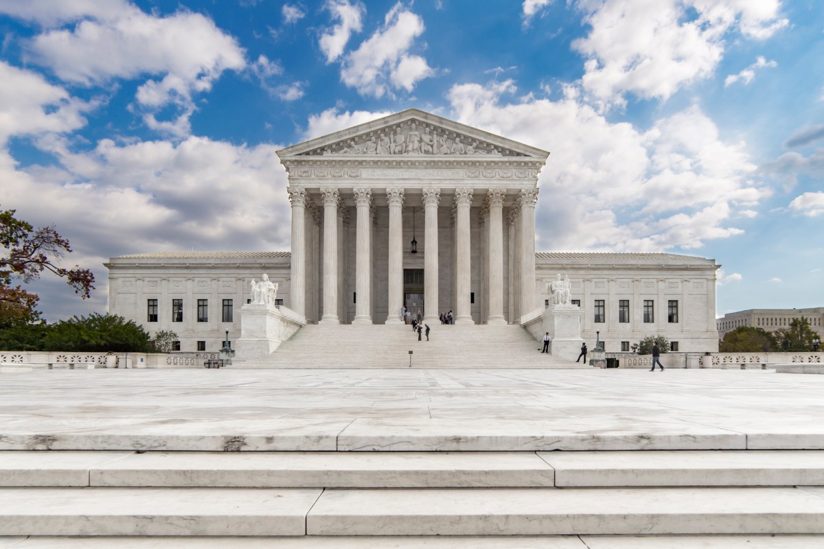 Man who hacked US Supreme Court filing system sentenced to probation va dieu can biet n...